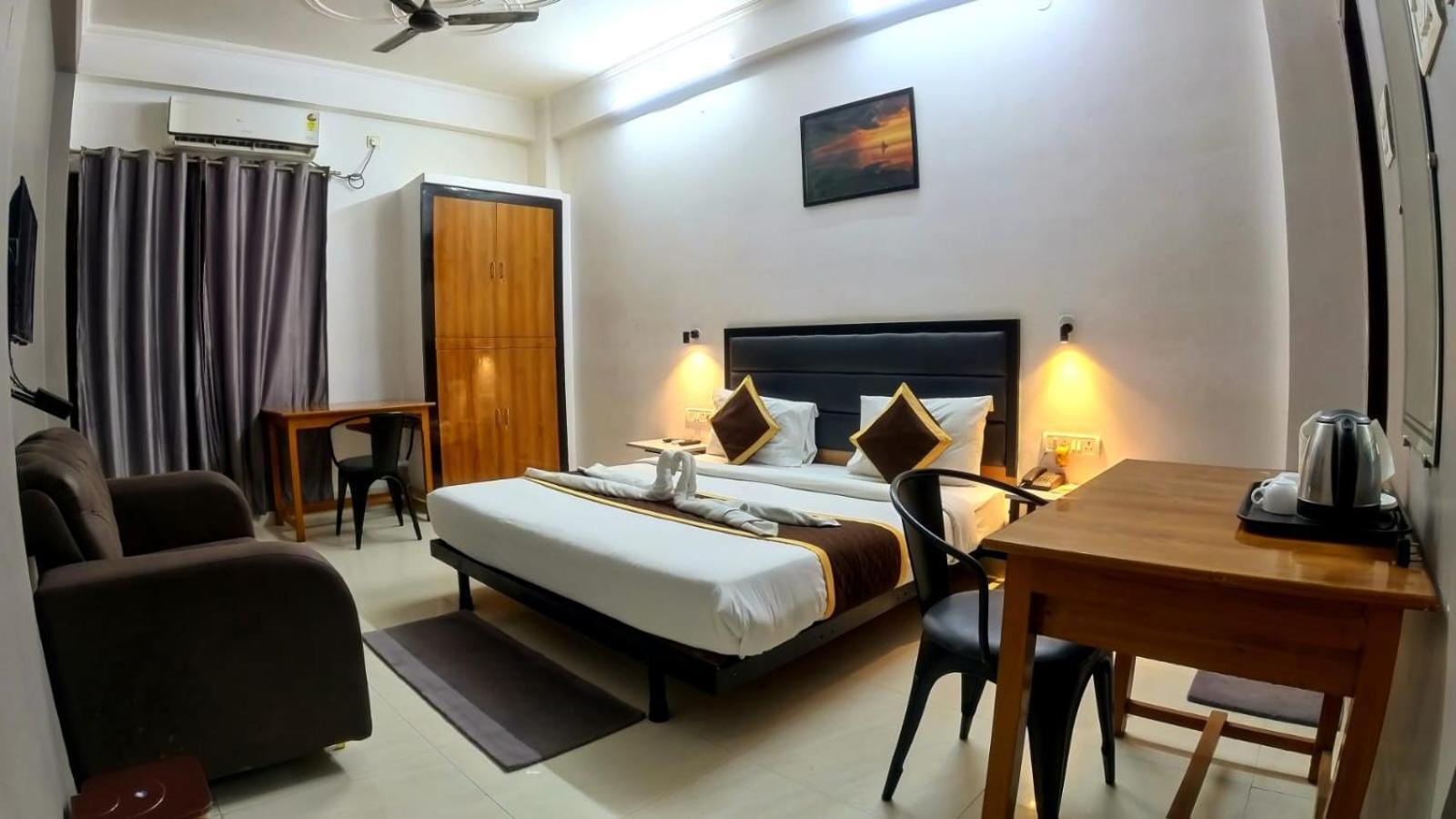 Holidayy Inn Prayagraj Exterior foto
