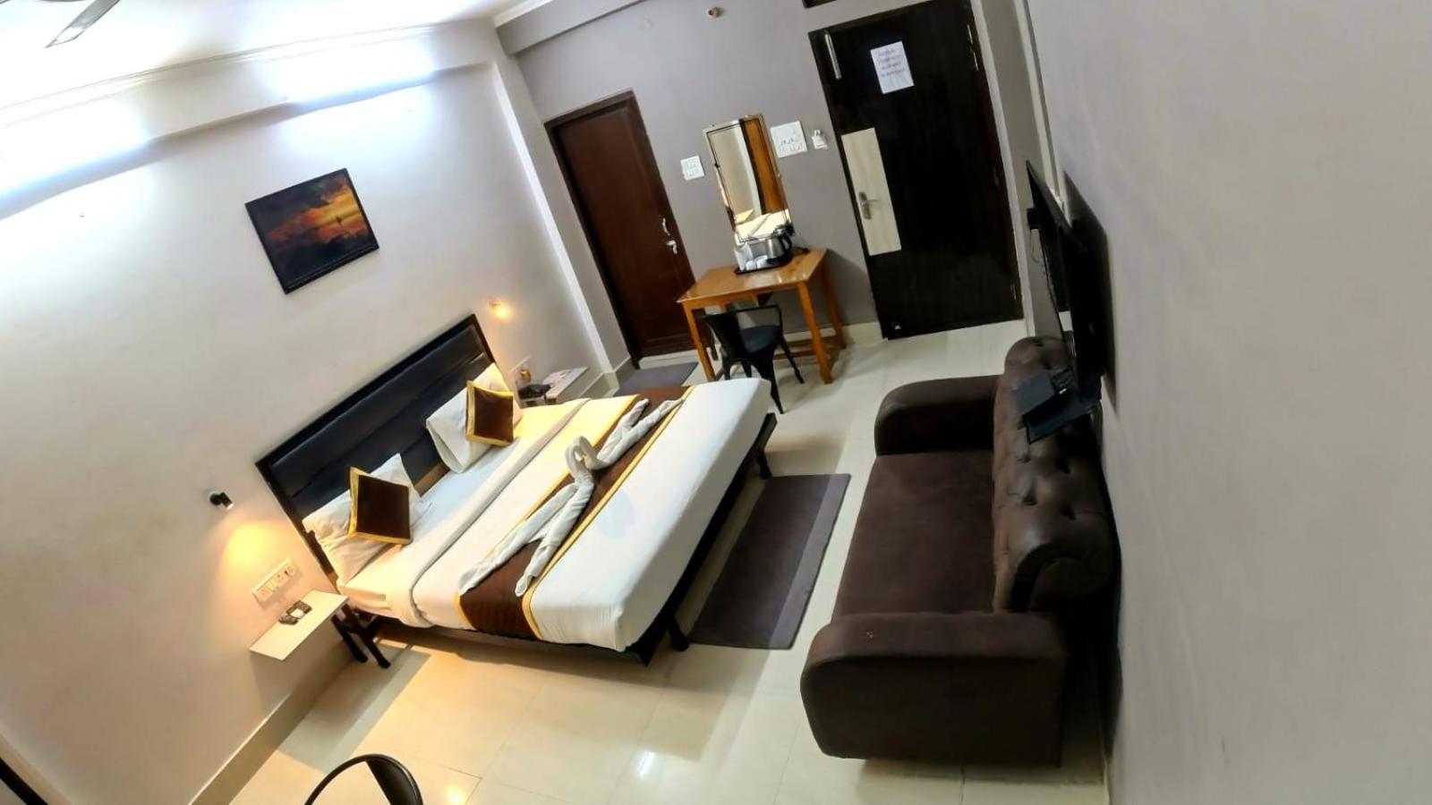 Holidayy Inn Prayagraj Exterior foto